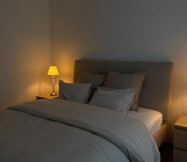 Red Light District Apartamento | Center Monet JR