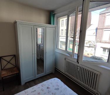 Lille-Moulins Apartamento | Center of Lille, spacious & cozy apartment