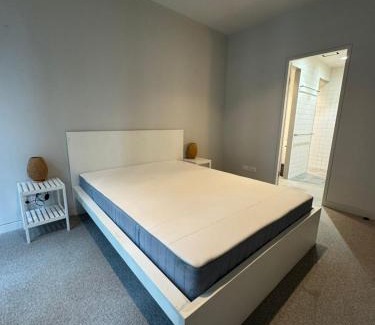 Sydney Central Business District Apartamento | Center of Sydney 2 Bedroom Apartment with Balcony