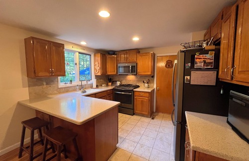 Centerville Casa | Centerville 2 bedroom 1.5 bath ranch with central AC, Great backyard, centrally located sleeps 4