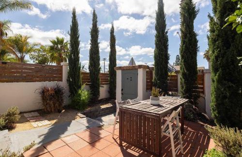 Normal Heights Casa | Centra Spacious Villa