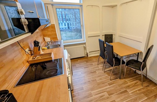 Bant Apartamento | Central 1.5 room apartment with Smart Tv & washing machine