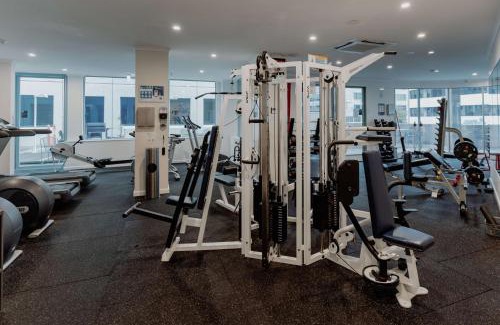 Canberra City Centre Apartamento | Central 2-Bed with Gym and Secure Parking
