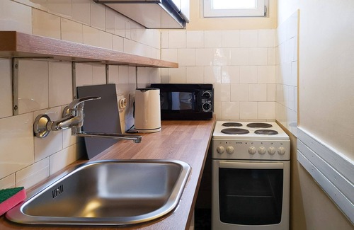 Novi Sad Apartamento | Central 2-Bedroom Apartment + Free Private Parking