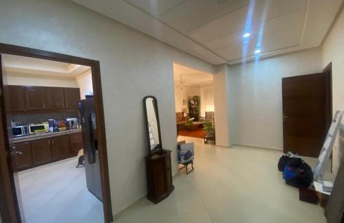 LA GIRONDE Apartamento | Central 2-bedrooms w/balcony@Downtown Mers Sultan