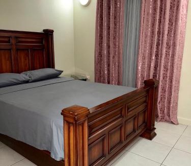 Summerfield Apartamento | Central 2BDR Stay
