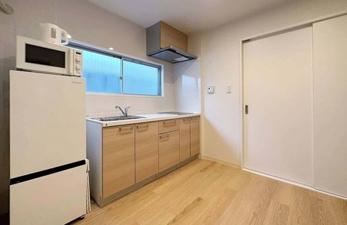 Hiroshima City Centre Apartamento | Central 2BR Apt on Lively Shopping Street
