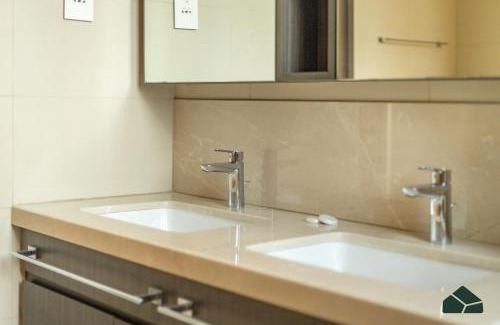 Bur Dubai Apartamento | Central 2BR connected to Dubai Mall with Downtown Views by BMS
