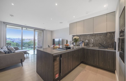 Kilburn Apartamento | Central 3 bedroom Apt/en-suite with a View.