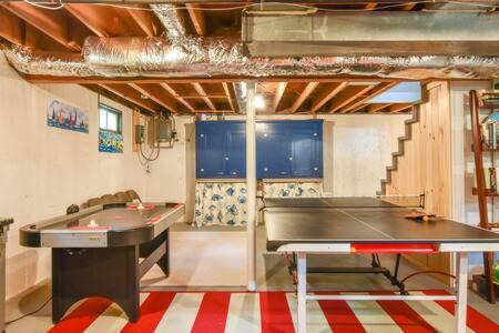 West Chatham Casa | Central AC Close to Beach Dog Friendly!