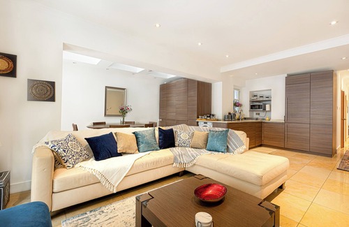 Earl's Court Apartamento | Central Amazing 2BR Flat w/2 Patio in Kensington