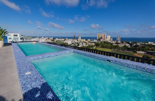 Ciudad Universitaria Apartamento | Céntrico y lujoso APT en Santo Domingo con servicios, piscina, Wi-Fi y GYM