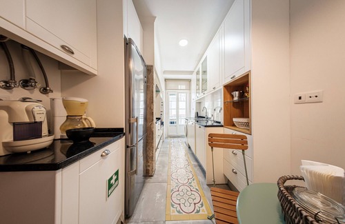 Baixa Apartamento | Central and Serene Apartment in Baixa 107