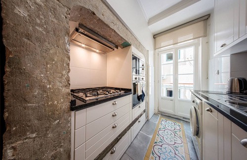 Baixa Apartamento | Central and Serene Apartment in Baixa 107
