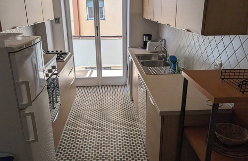 Quartiere XXXIII Lido di Ostia Ponente Apartamento | Apartamento en el centro cerca del mar