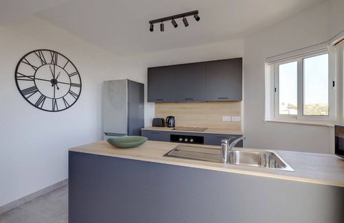 San Gwann Apartamento | Central Apartment with Valley Views