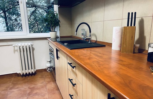 Old City Apartamento | Central Apartments - just 600 metres of Old town, free parking.