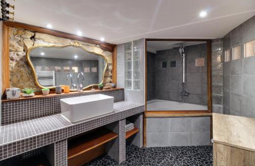 Terreaux - Bat d'argent Apartamento | Central & Atypique T3 Parking privé Opera/Terreaux
