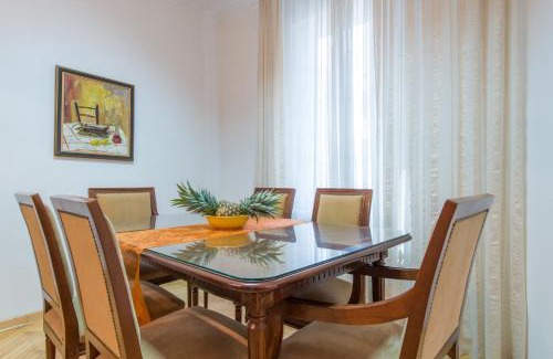 Slavija Apartamento | Central Belgrade Apartment 2