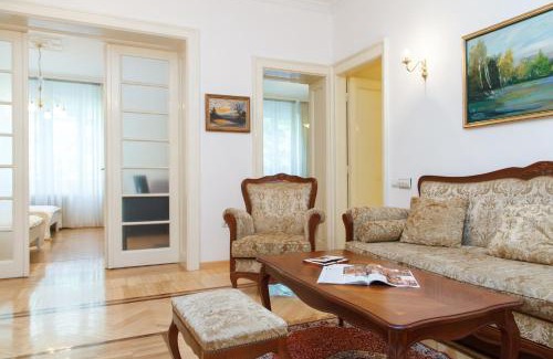 Slavija Apartamento | Central Belgrade Apartment 2