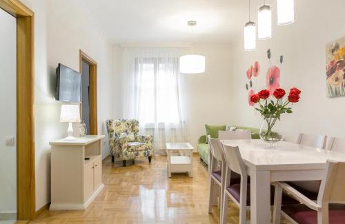 Kosancicev Venac Apartamento | Central Belgrade Apartment 4
