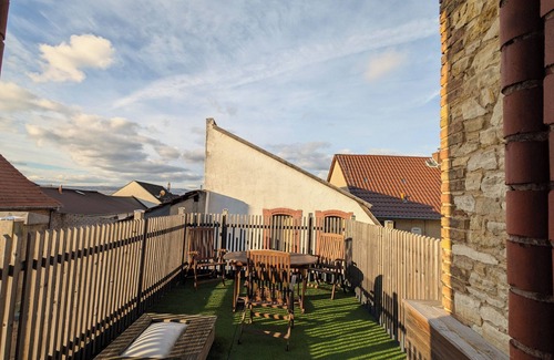 Mainz-Bingen Apartamento | Central bright apartment in Gau-Algesheim with balcony