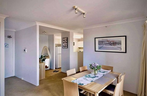 City West Apartamento | Central Canberra 3BR , Views Pool Gym & Parking