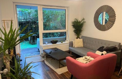 Junction Apartamento | Central Chic 2 Bedroom London Flat