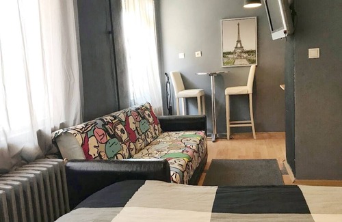 Ankara City Center Apartamento | Céntrico, elegante y luminoso piso superior con balcón 06ev Alquiler Casa