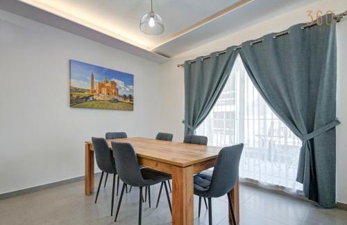 Qormi Apartamento | Central Comfort, Stylish 2BR Apt with Balconies by 360 Estates