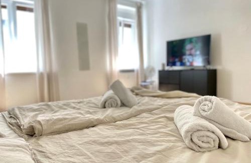 Gries Apartamento | Central Comfy Apartment - Self Check-in