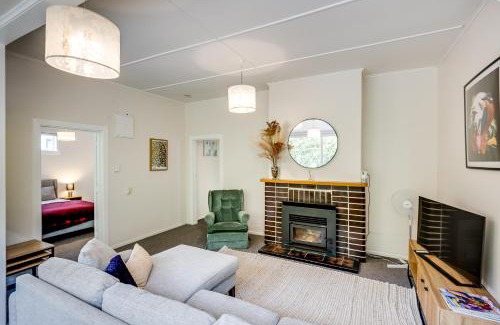 Napier Casa | Central Cottage - Napier Holiday Home