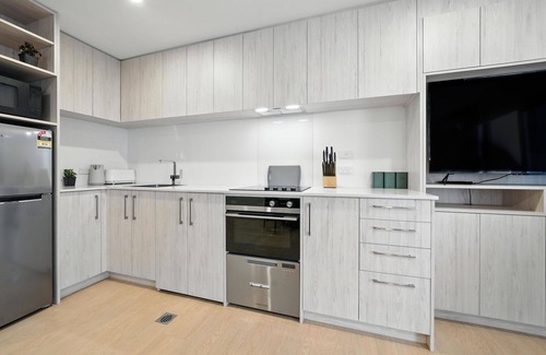 Christchurch City Centre Cabaña | Central Crossing - Christchurch Holiday Home