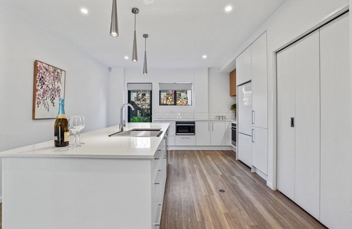Christchurch City Centre Casa | CENTRAL CUTIE - CHRISTCHURCH CITY TOWNHOUSE in Christchurch