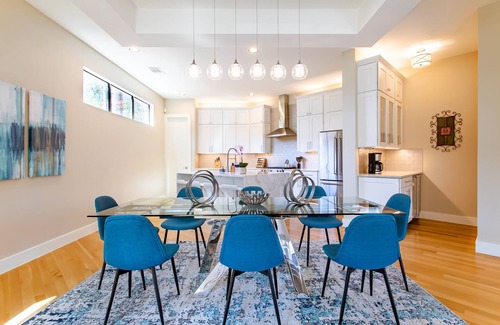 Turtle Creek Casa | Central Dallas-4 Bed Luxury Home