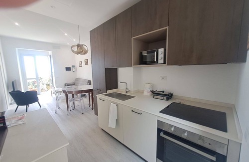Bogliasco Apartamento | Central Design Flat With Parking, Bogliasco