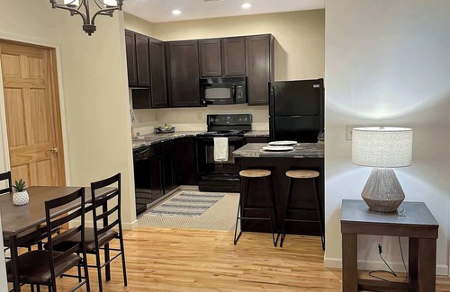Historic Downtown La Crosse Apartamento | Central Downtown Stay with flex space