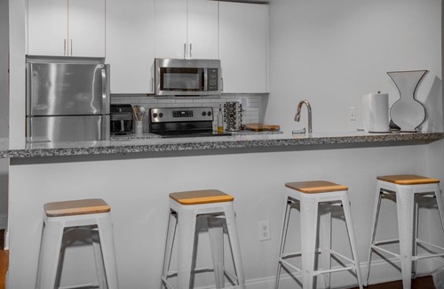 City West Apartamento | Central DTLA 1-Bedroom – Walkable, Modern, 24 hrs amenties and Cozy Stay!