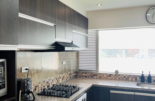 Pereira Casa | Casa grande, elegante y central en Pereira, ideal para tu descanso!!!