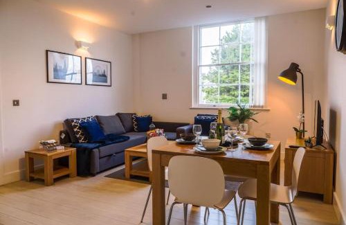 Reading Apartamento | Central Flat, Free Parking, Ideal for Contractors