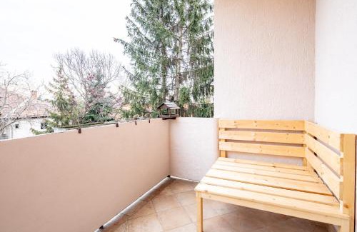 Sashegy Apartamento | Central - Free parking - Green