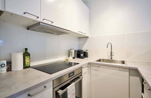 Lower Town Apartamento | Central Grand Place Escape 6