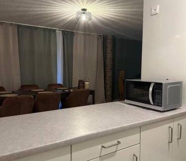 Gewerbeschule Apartamento | Central Hideaway Garden, Parking, Cinema,4,5rooms