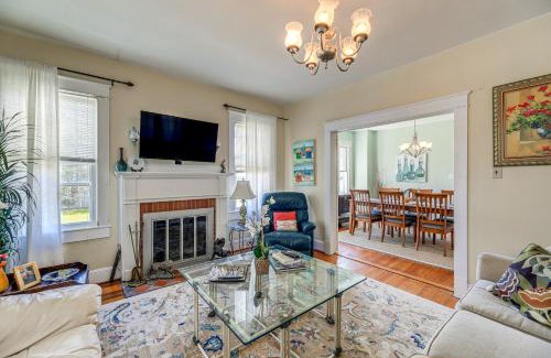 Morehead City Casa | Central Historic Beaufort Home Walk to Waterfront