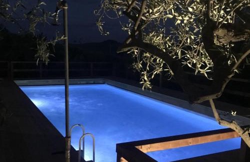 Alia Casa | Central holiday home with pool
