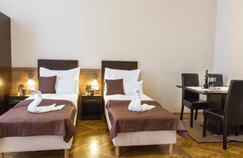 Palace District Hotel | Central Hotel 21