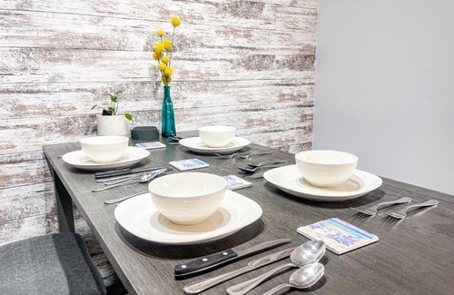 Huron Apartamento | Central Huron Modern Townhome