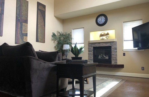 Redmond Casa | Central in Central Oregon!