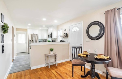 Whitehall Casa | Central in Lehigh Valley 60 day minimum near hospitals, universities & highways
