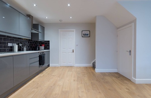 Newcastle-upon-Tyne Casa | Central large 3 bedroom home